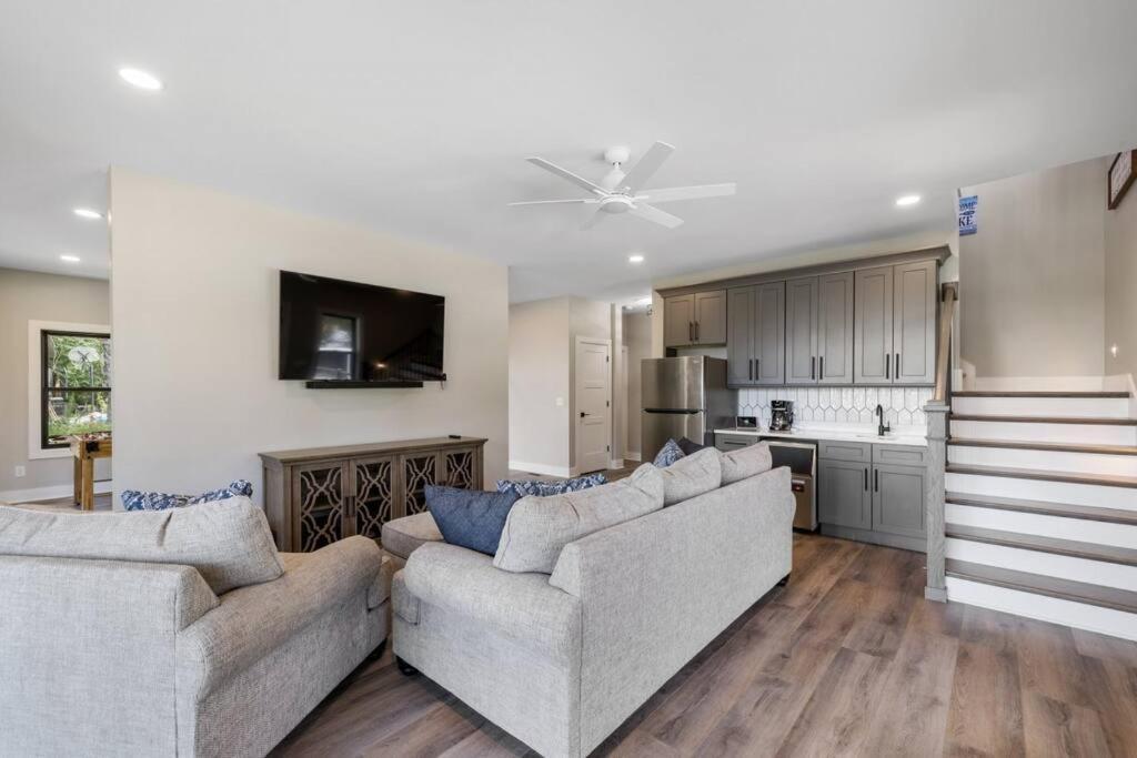 New Home, Dock, Kayaks, Game Room, Water Views Winchester 외부 사진