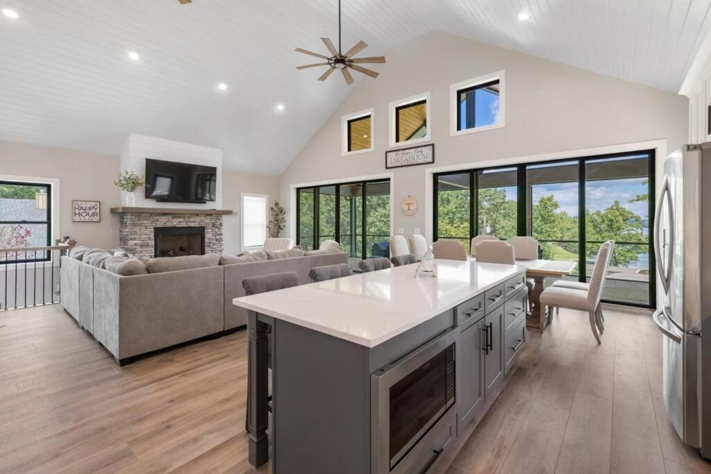 New Home, Dock, Kayaks, Game Room, Water Views Winchester 외부 사진